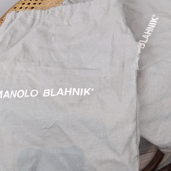 The "Carrie" Manolo "hangisi" satin pumps sz 36 - Picture 10 of 13